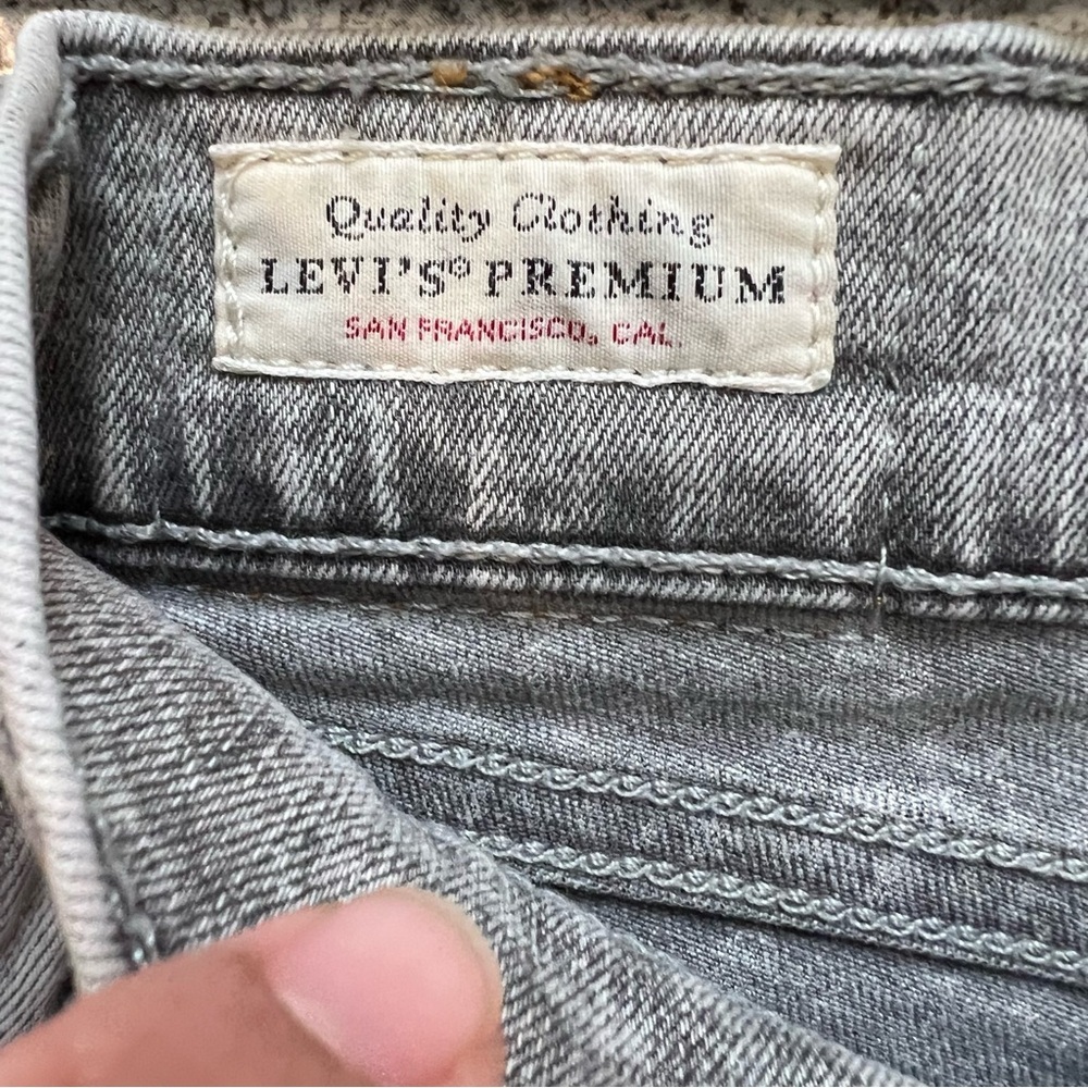 ❤️3/$15 Levi Strauss & Co Women's Gray Skinny Jeans- Waist 30 - Picture 7 of 14